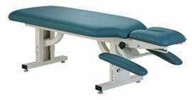 The Apex's modern design and seamless upholstery make it a true chiropractic "Doctor's Choice.